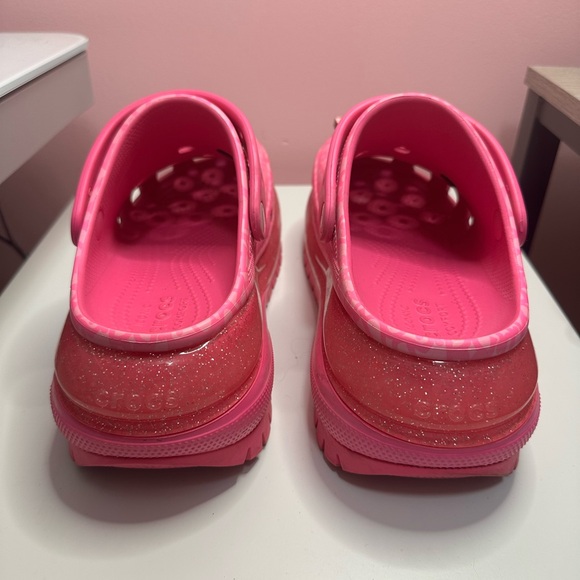 CROCS Women’s Barbie Pink Mega Crush Sandals - Picture 4 of 5